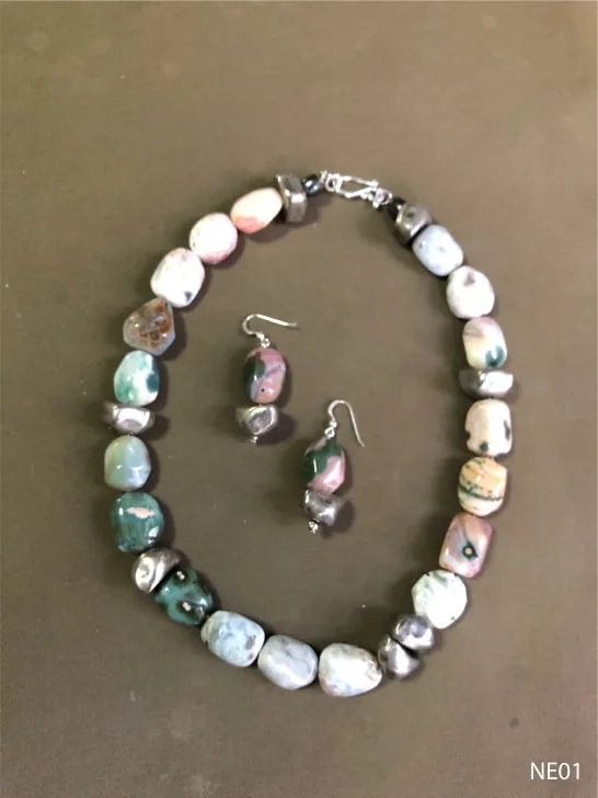 Agate and hematite necklace earring set
